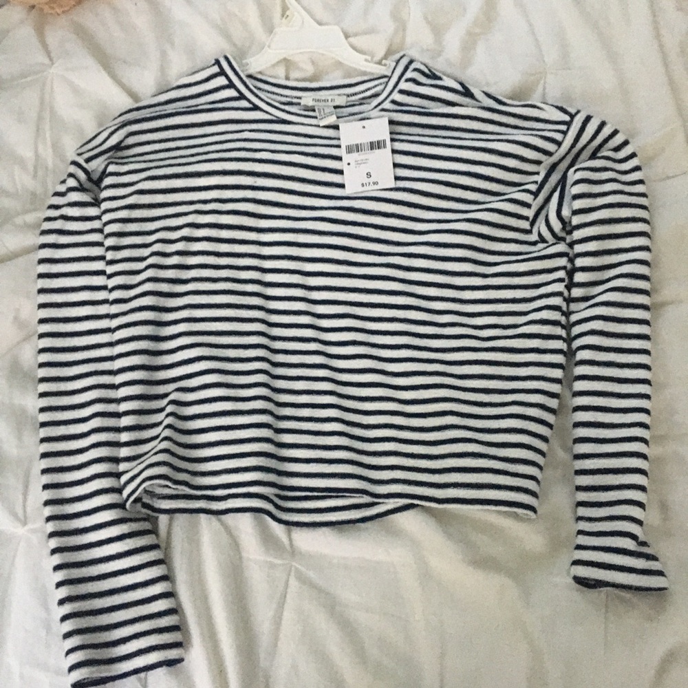 NWT white and navy striped long sleeve top